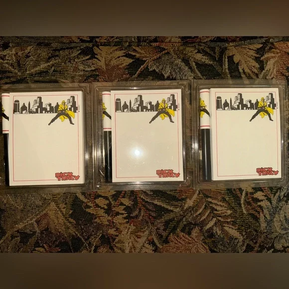 Disney Vintage Dick Tracy Memo Notepad with Pen Set - Picture 2 of 5